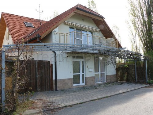 Prodej RD 7+1, Vojkovice