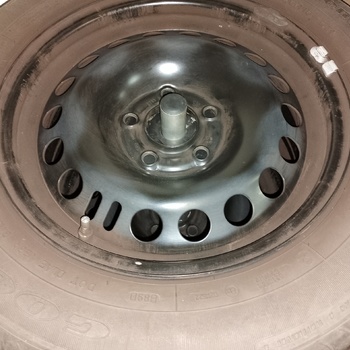 Letní pneu a navigace Navitel