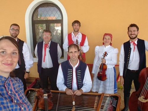 Plakát události Cimbálová muzika Omičan // Ponava