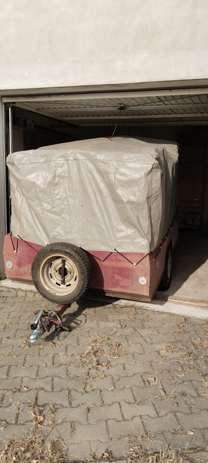 Prodam přívěsný vozík za osobní auto.