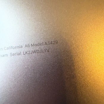 Prodám použitý Apple Macbook Pro 16