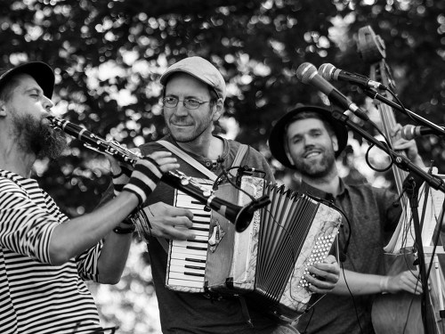 Plakát události HUSO s kapeló // Ponava