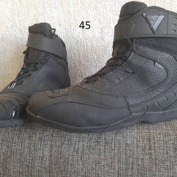 Moto boty 38,40 a 45