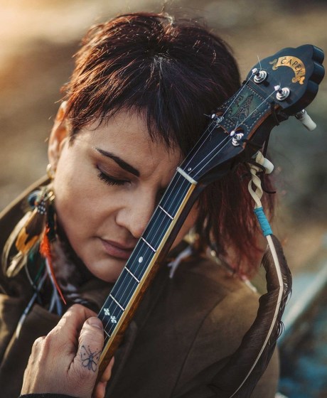 Plakát události Radůza s kapelou