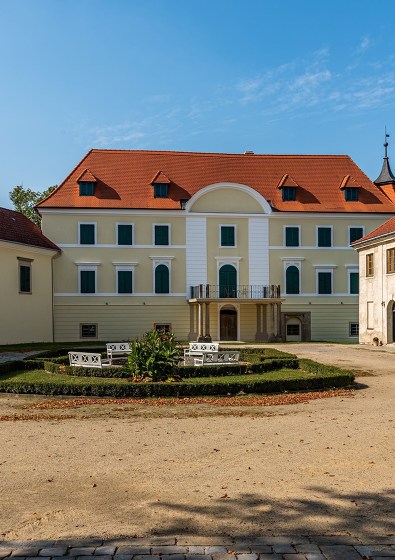Plakát události Zámek Litenčice - Den otevřených dveří
