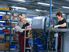 AZ INTEC PRO s.r.o. nabízí práci na pozici Operátoři montáže - benefity a mnohem víc v obci Čermákovice