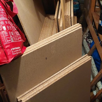 Desky z dřevotřísky - NOVÉ