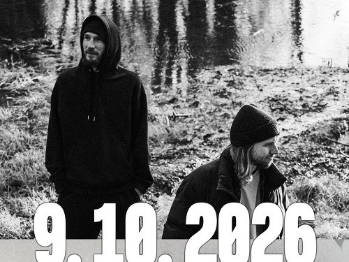 Plakát události post-hudba + pivoňka – Festival KOMA 2026