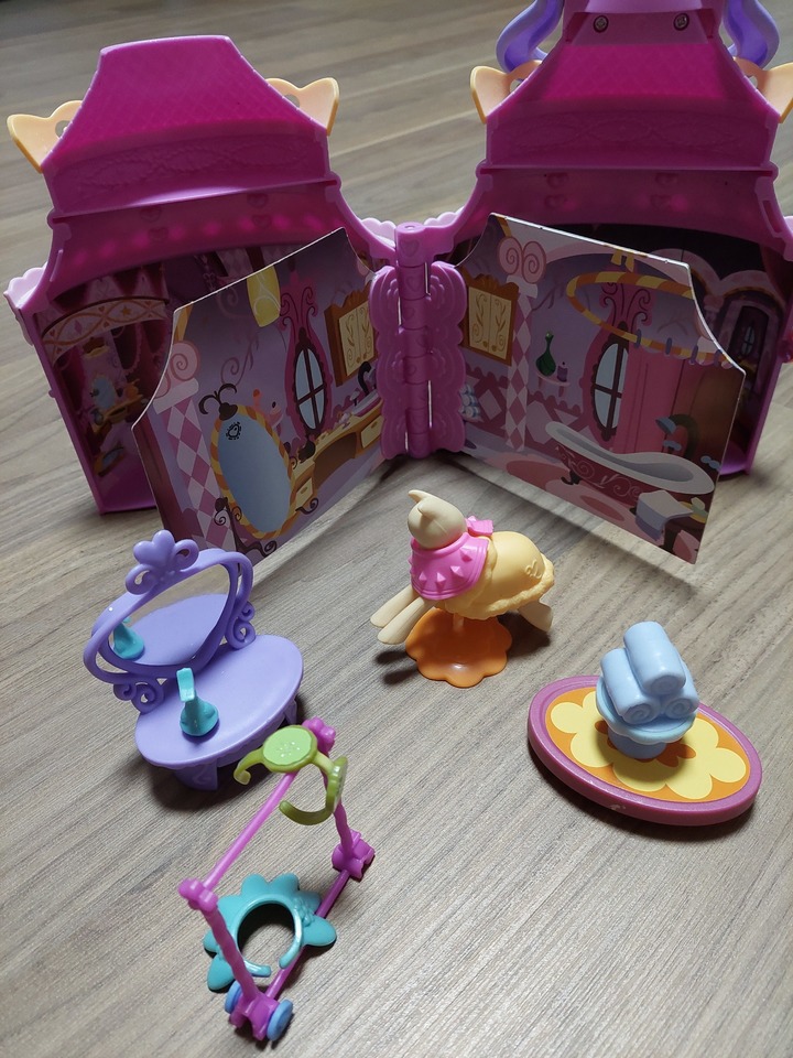 Domeček pro koníky My little pony