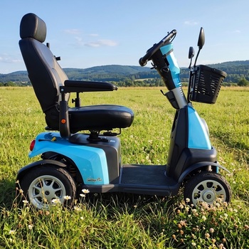 Elektrické tříkolky a čtyřkolky pro seniory