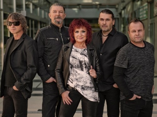 Plakát události Petra Janů s kapelou