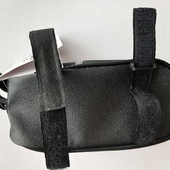 Nová brašna na rám kola s vrchní kapsou na smartphone .