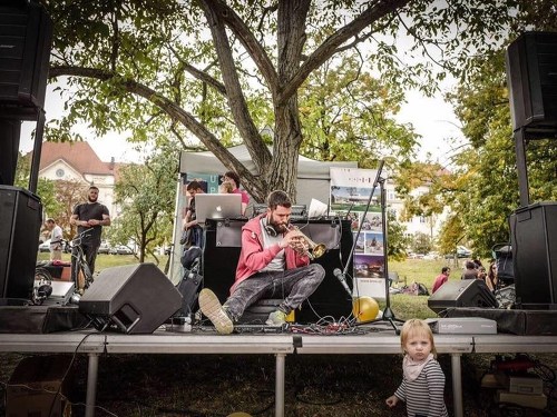 Plakát události Tom Holič