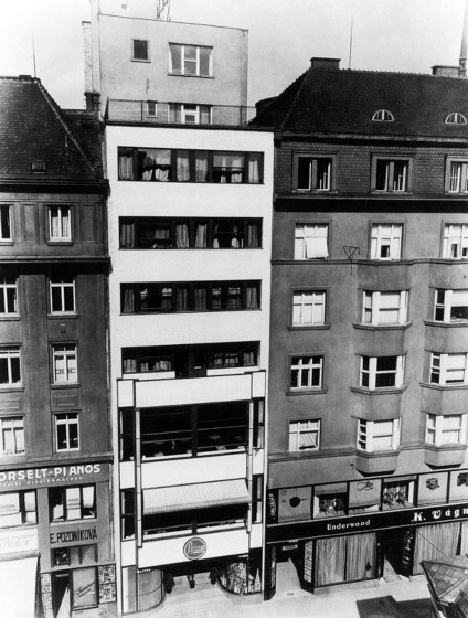 Plakát události Meziválečná architektura v centru Brna