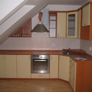 Nabízím částečně zařízený byt 2+kk v Tišnově, ulice Dlouhá, 67,5 m² + 8 m² balkon