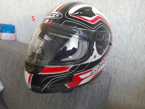 Moto helmyS a M