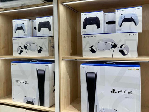 Velkoobchodní prodej herní konzole Sony PlayStation 5.