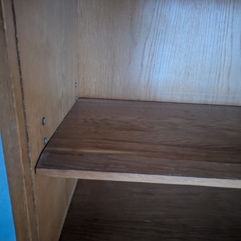 Retro dubová knihovna z roku 1956 – UP závody Třešť