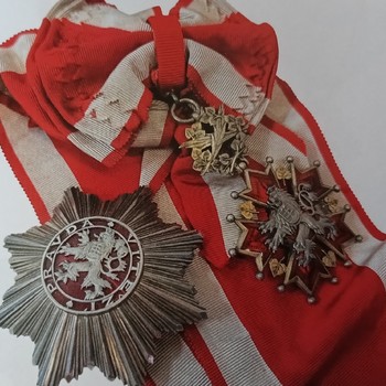 Faleristický materiál odkoupím hotově za katalogové ceny