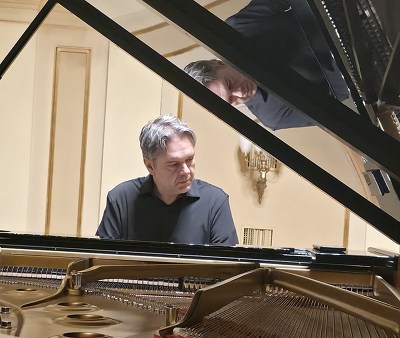 Plakát události Lorenzo Masotto - komorní koncert při svíčkách