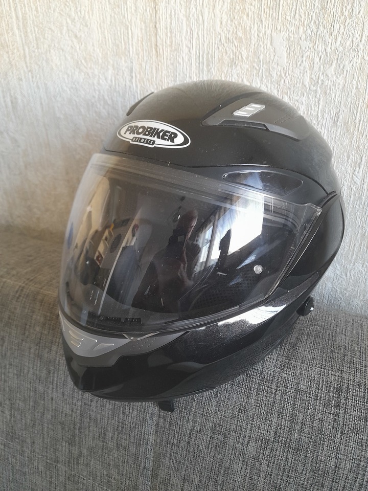 Moto helma L