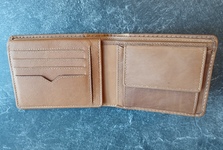 Pánská kožená peněženka Lagen – styl, kvalita a praktičnost v jednom