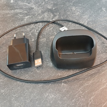 Tlačítkový MOBILNÍ telefon CPA Halo 18