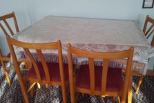 Původní jídelní stůl - retro