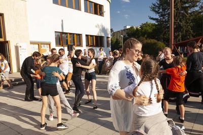 Plakát události Mělnický Vrkoč - Volně folklórně aneb Večerní hraní a učení lidových tanců