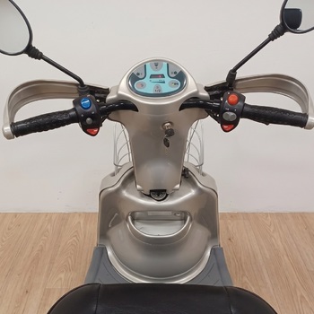 Elektrický skútr pro seniory Afikim Breeze 3