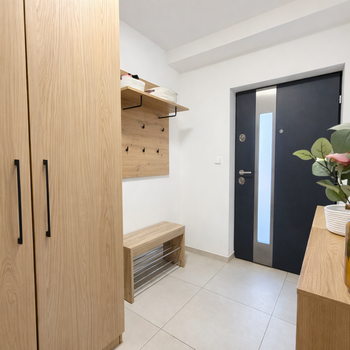 Prodej bytu 3+kk se zahrádkou v obci Veverské Knínice