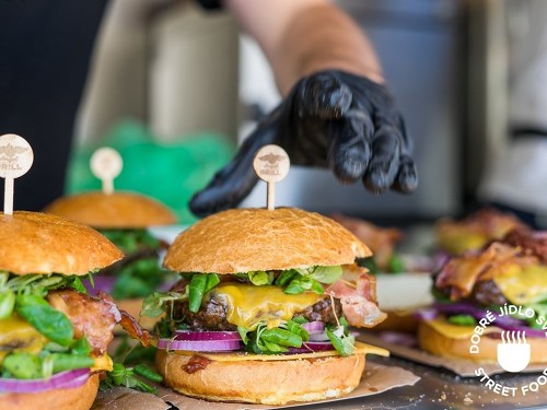 Plakát události Dobré jídlo světa street food piknik Kačina 2023