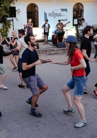 Plakát události Letní latino tančírna se skupinou Sabor Latino - Combo