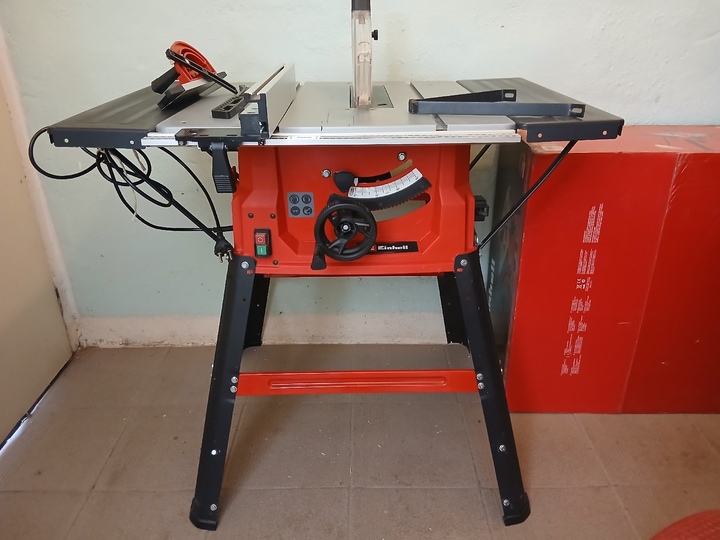 Prodám stolní kotoučovou pilu Einhell.