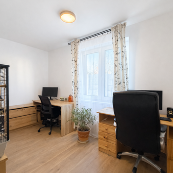 Prodej bytu 3+kk se zahrádkou v obci Veverské Knínice