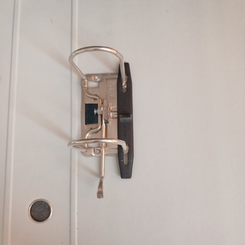 Kancelářské šanony na papíry A4, nebo plastové složky A4