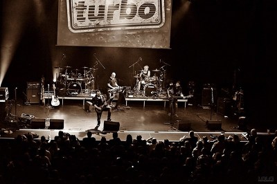 Plakát události Dvojkoncert legend: Turbo a Kern