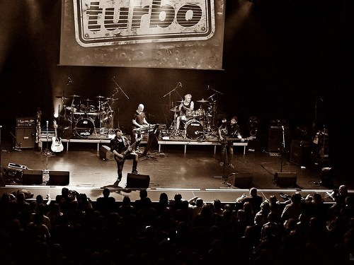 Plakát události Dvojkoncert legend: Turbo a Kern