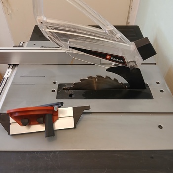 Prodám stolní kotoučovou pilu Einhell.