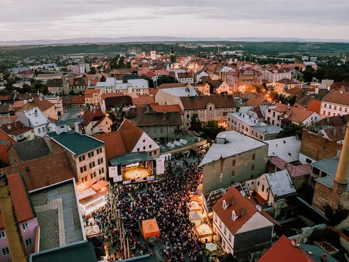 Plakát události Dočesná BUS
