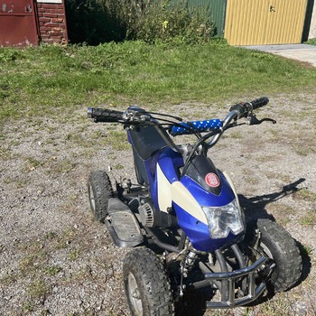 Čtyřkolka dětská 50 cm3 benzín prodám Vyškov