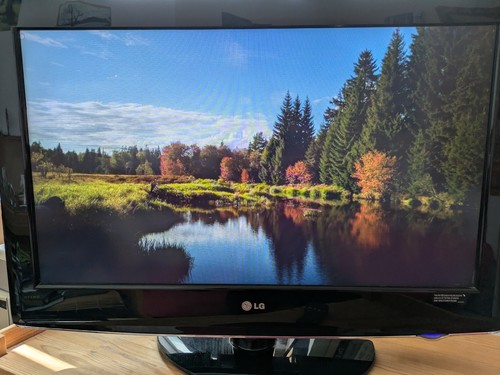 Prodám Full HD televizi LG 32LH3000