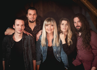 Plakát události Věra Martinová & Meritum: 40 let na sólové dráze