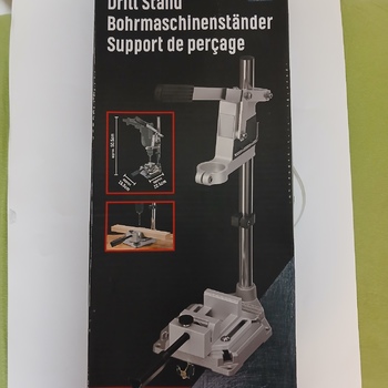 Nabízím prakticky nevyužívaný Parkside Stojan na vrtačku.