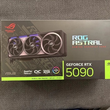 ASUS NVIDIA GeForce RTX 5090 OC Edition 32GB GDDR7 PCIe 5.0 Graphics Card