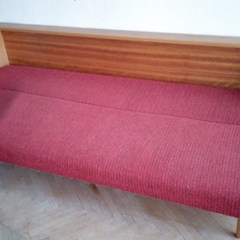 Retro rozkládací pohovka JITONA