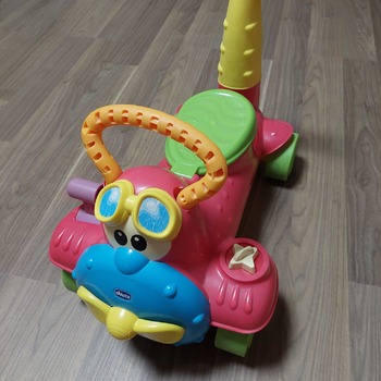 Dětské odrážedlo