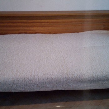 Retro rozkládací pohovka JITONA