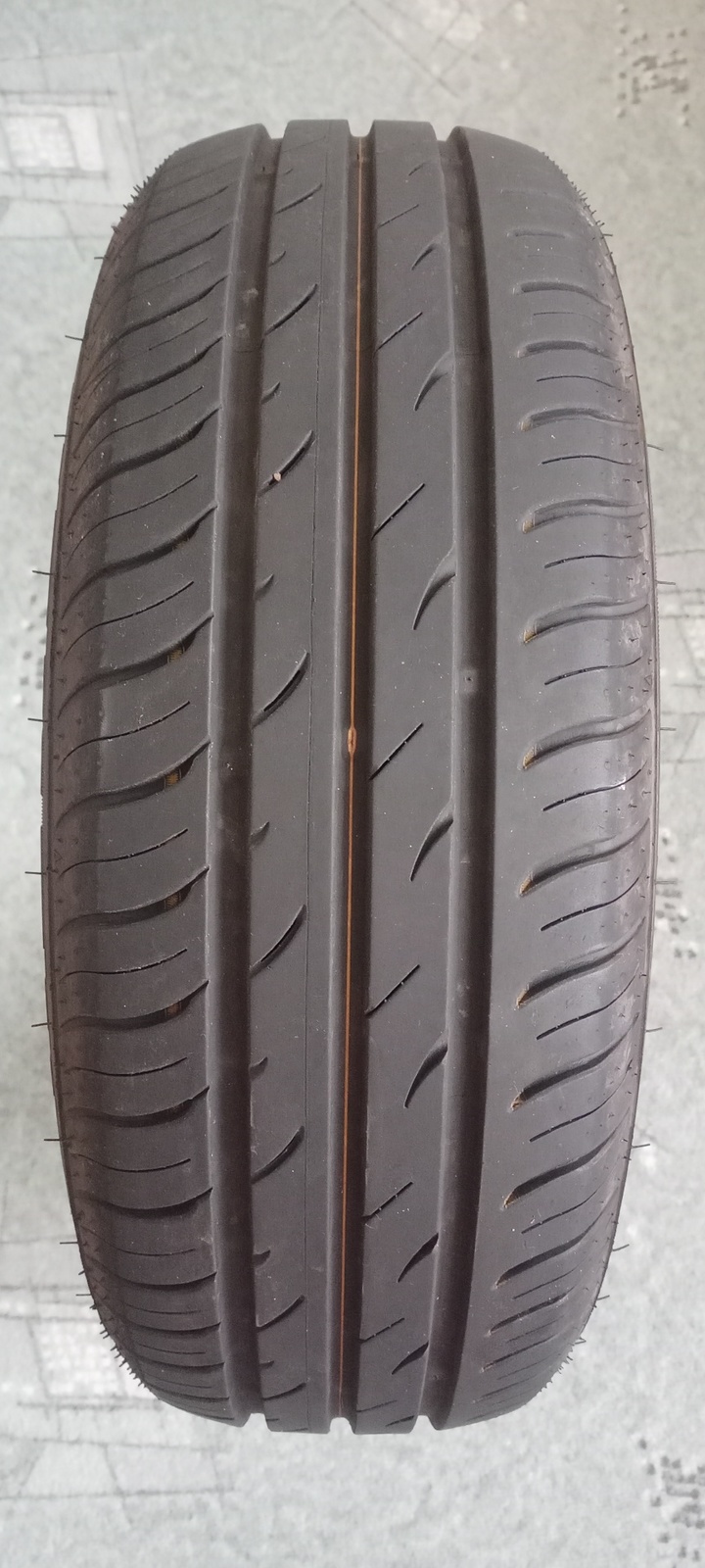 Letní pneu Nexen 175/65 R14