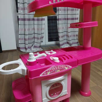 Dětská plastová kuchyňka